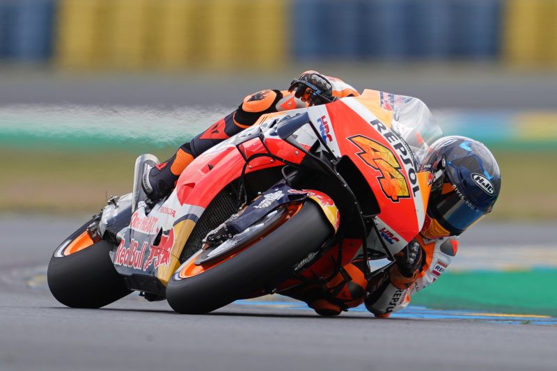 Espargaro leads Repsol Honda Team on Friday top-ten challenge