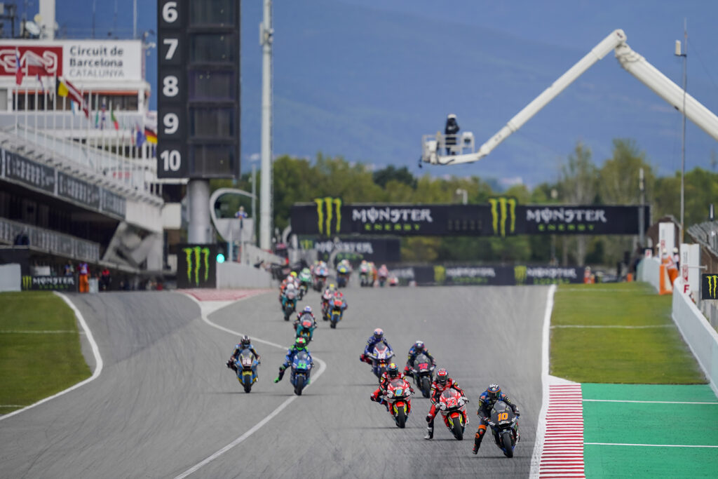 Moto2: Lowes takes on each other in Aragon when Bezzecchi and Marini crash