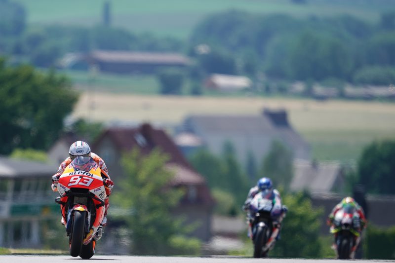 Marquez and Espargaro on the pace from the start of the German GP