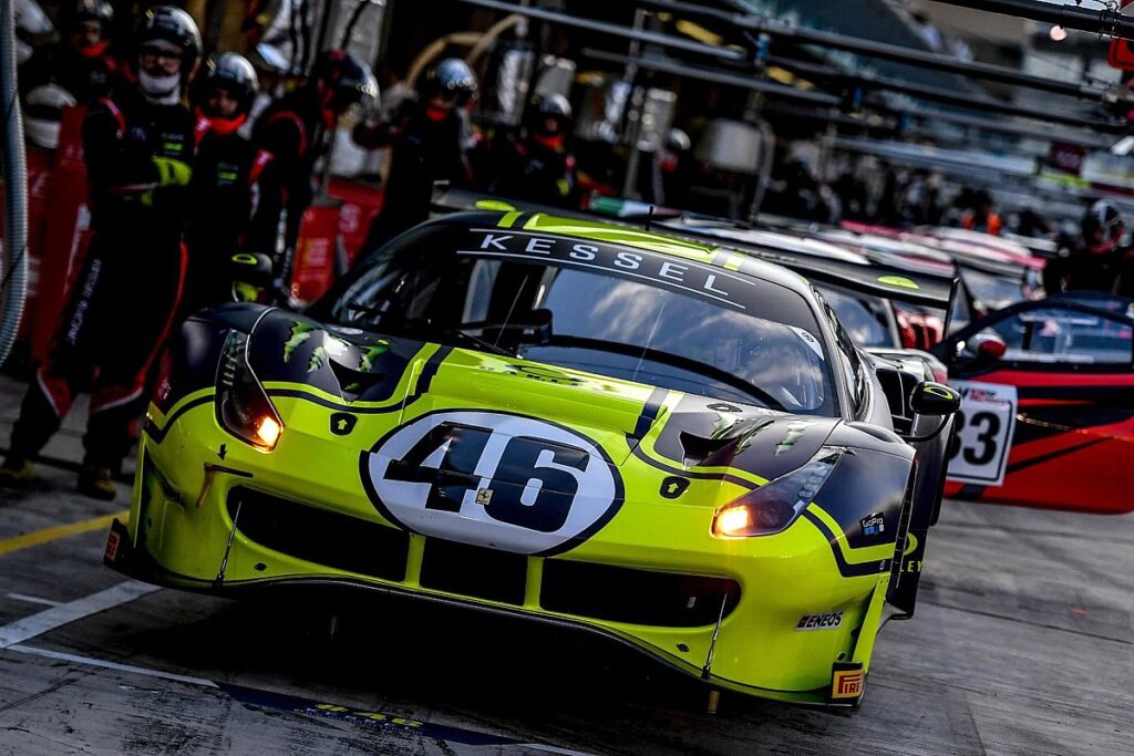 Rossi's eyes wander to the GT3 race after leaving MotoGP