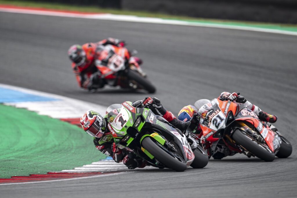 “It was nice to make three out of three here in Assen;  We did it after changing the choice of rear tires' - Jonathan Rea
