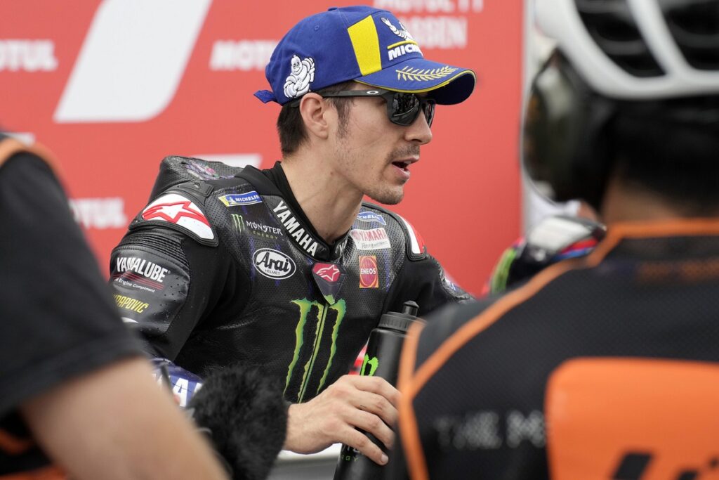 Vinales offers apology to Yamaha MotoGP squad following suspension