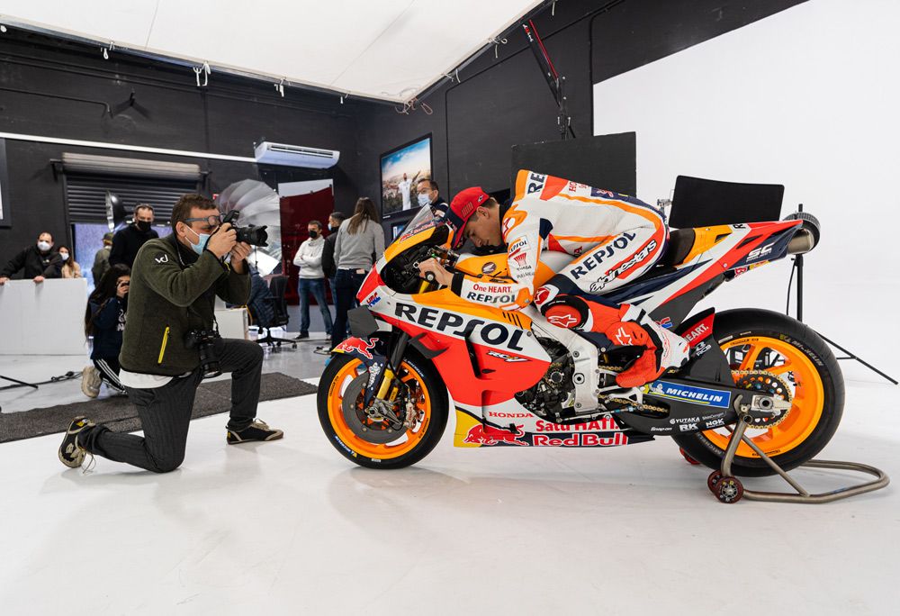 MotoGP, behind the scenes of the Honda presentation with Marquez and Espargarò