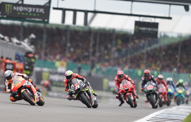 Espargaro leads the British Grand Prix and gets the best result of the season