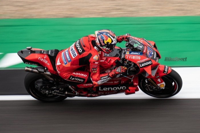 MotoGP Silverstone: Miller storms FP3, Rossi into Q2
