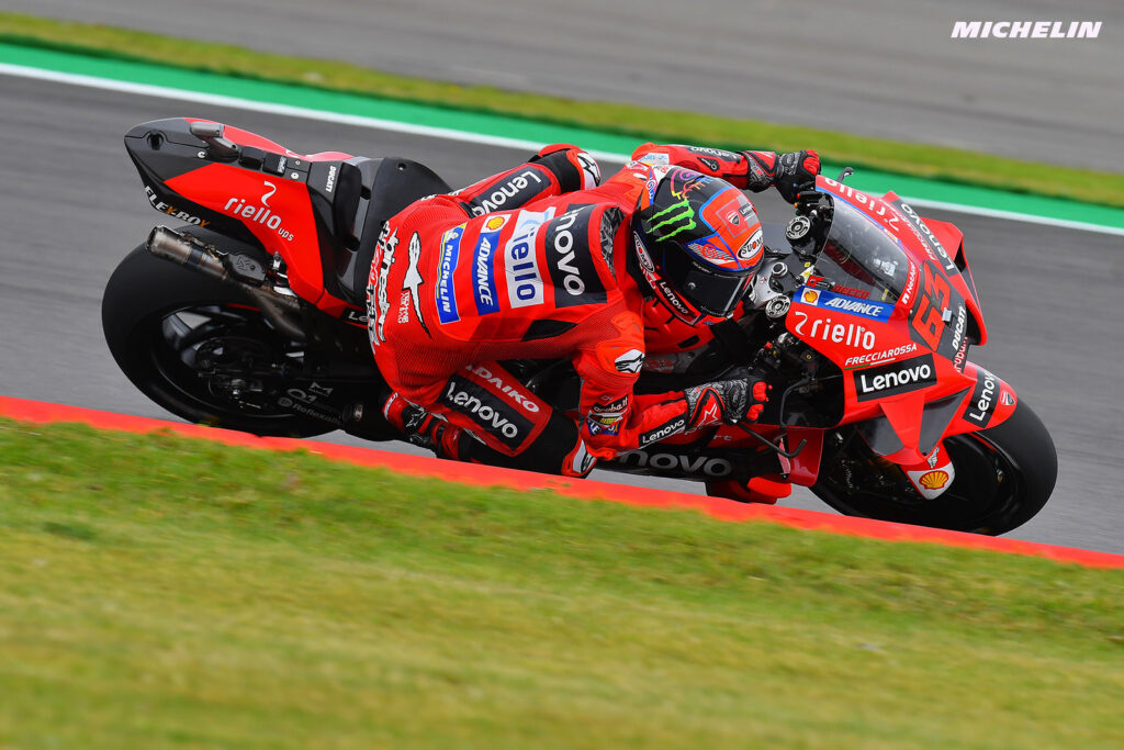 Pecco Bagnaia does not give up the championship, but admits: "Quartaro has a big gap"