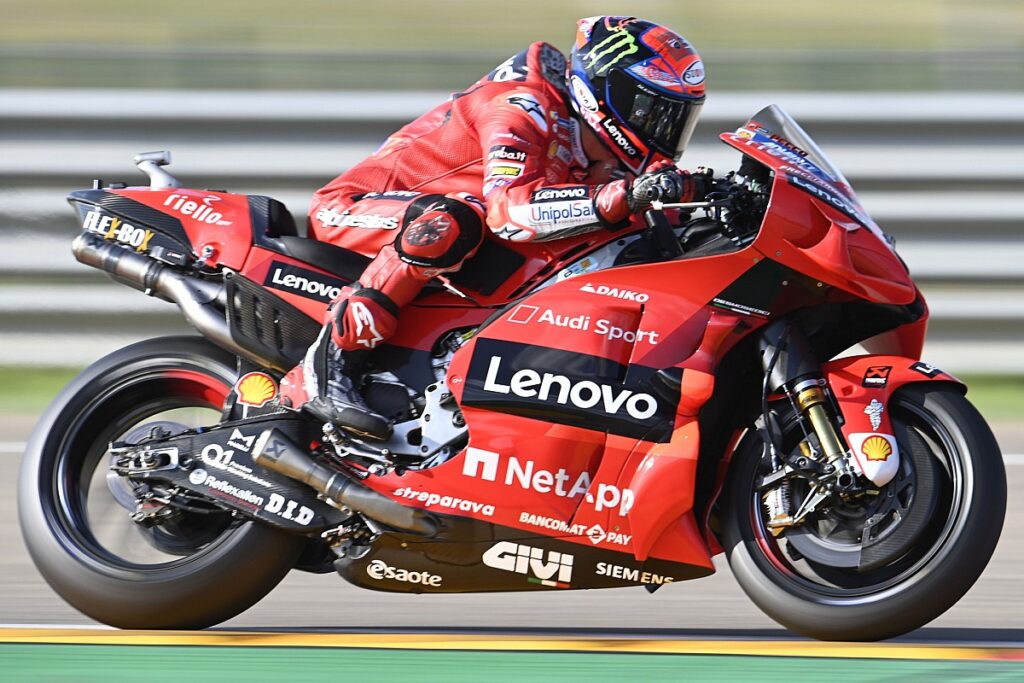 Bagnaia breaks lap record for pole in Ducati 1-2