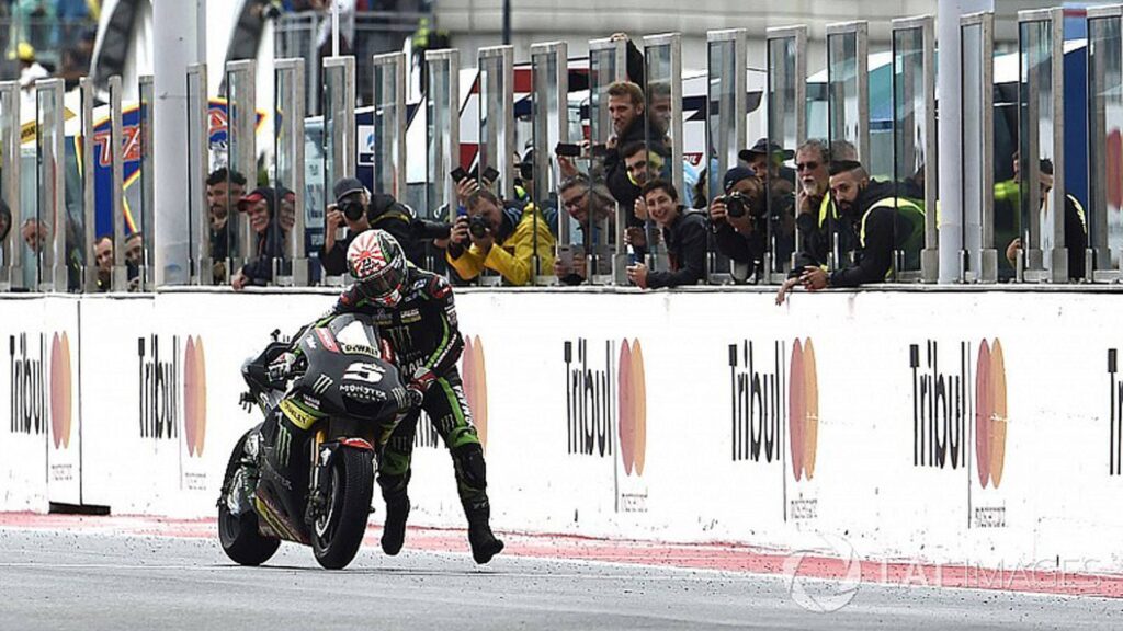 Zarco pushes bike across line in Misano