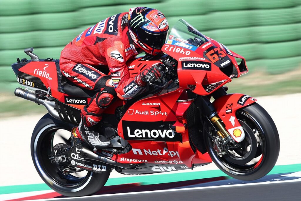 Bagnaia leads the opening day for Ducati despite the crash