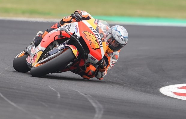 Espargaro stays cool for fourth place on the grid