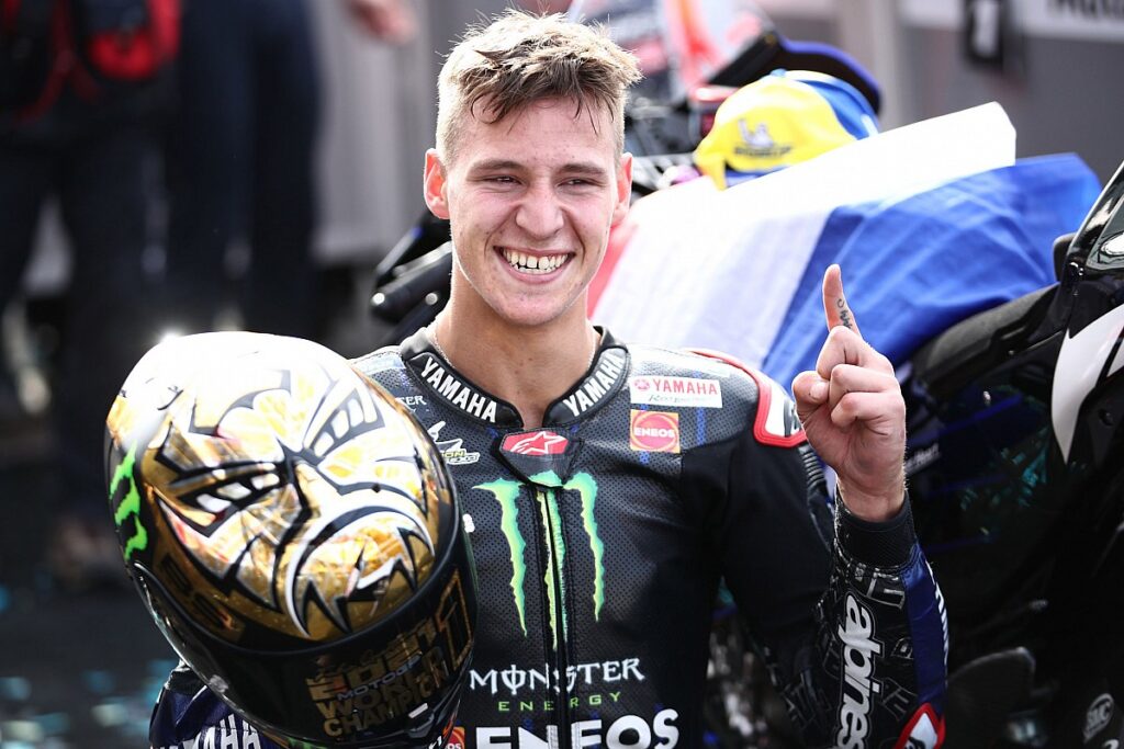 Quartararo seals title after Bagnaia crash
