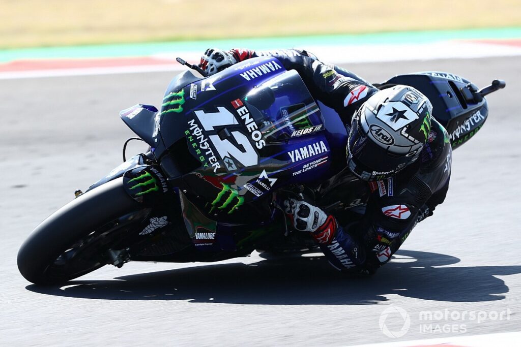 Vinales breaks lap record and takes pole
