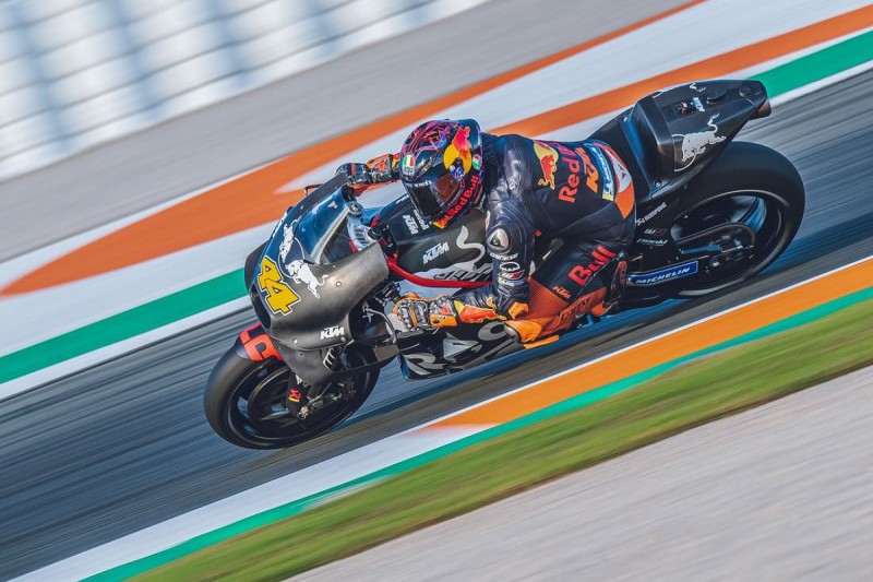 Espargaro "shocked" to match Marquez on new KTM MotoGP chassis