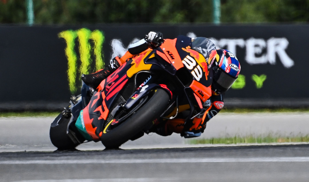 The South African rookie binder wins the Czech MotoGP