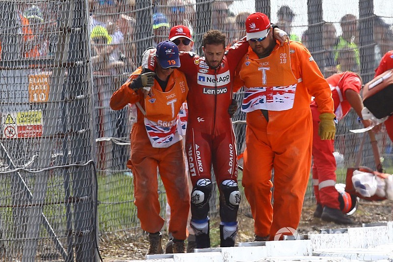 Dovizioso hospitalized after temporary memory loss in crash
