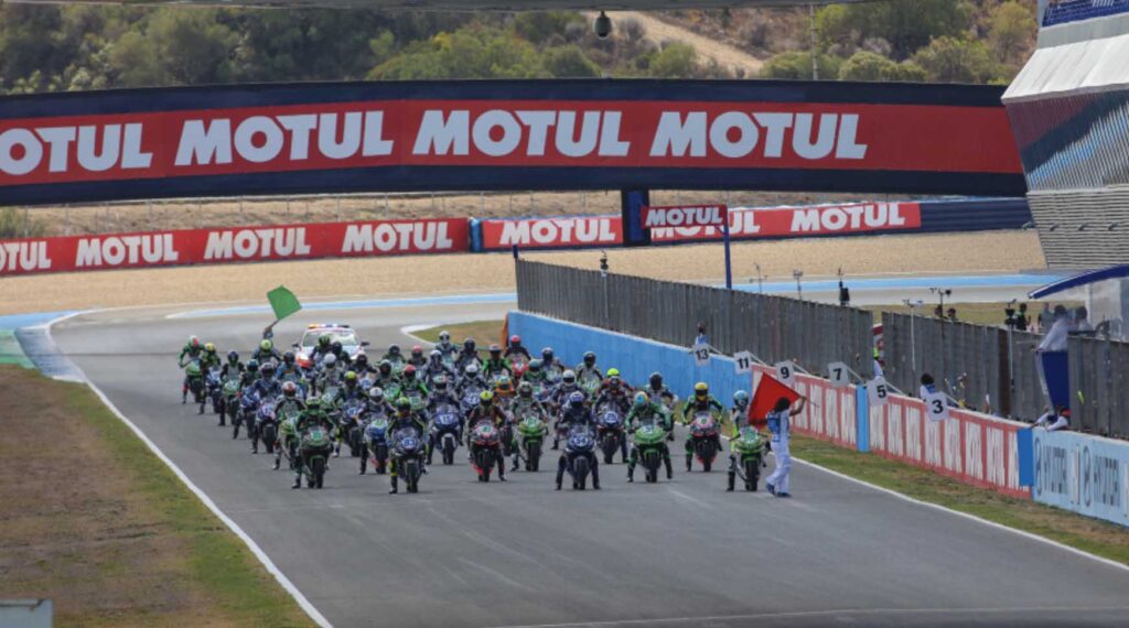 Let's change the rules of motorcycle racing, designed just for show