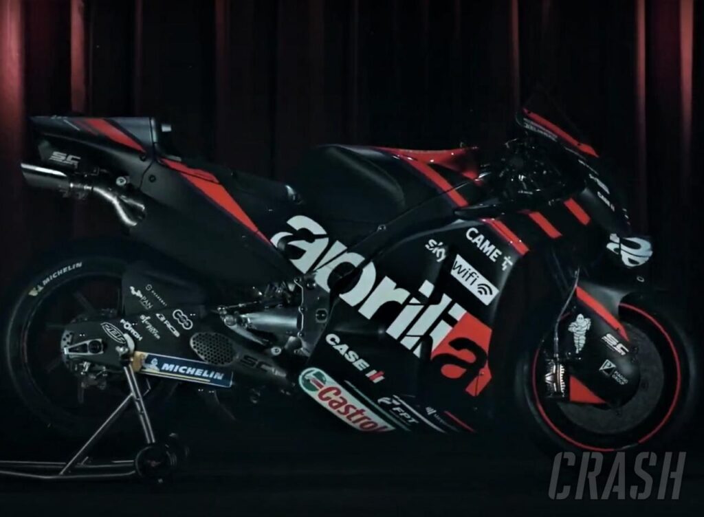 FIRST LOOK: Espargaro, Vinales unveil 2022 Aprilia MotoGP livery |  MotoGP