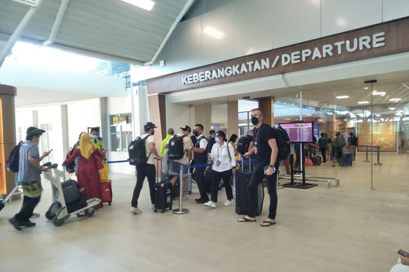 MotoGP racers, crew depart from Mandalika aboard chartered aircraft
