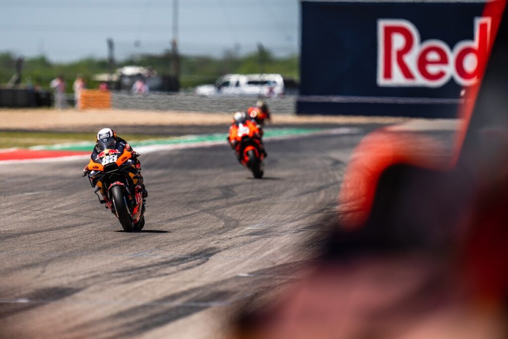 Raul Fernandez, Miguel Oliveira and someone from Moto2 would be Chicho Lorenzo's choices for Yamaha