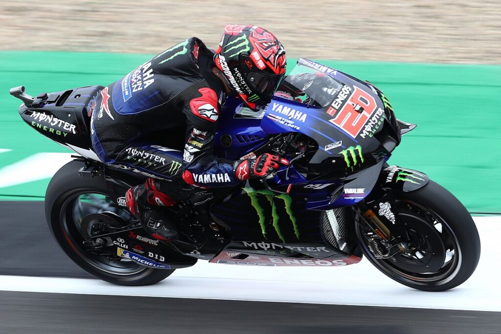 Quartararo sets FP2 pace after early crash