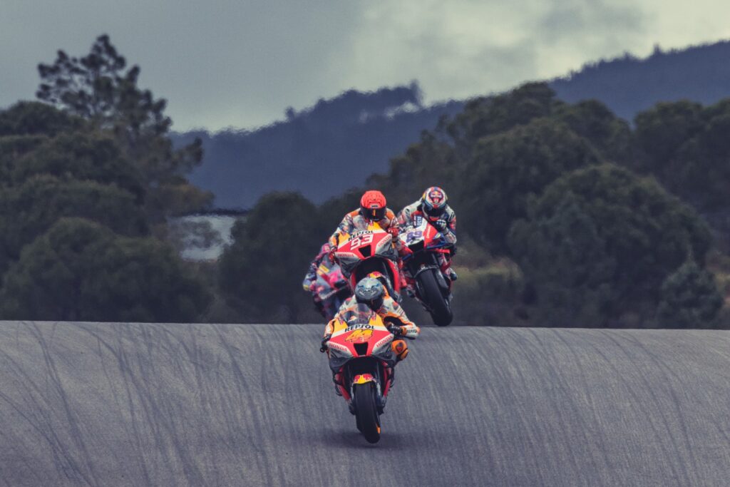 Video: The other battles that marked the Portimao and Jerez races