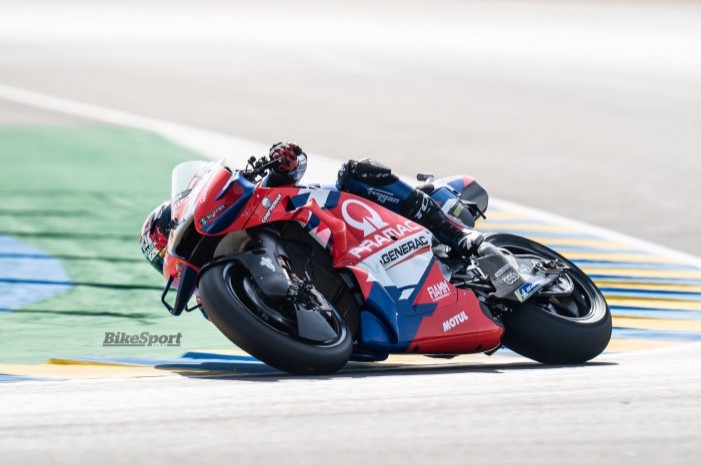MotoGP Le Mans: Grid penalty for Zarco - 'Sorry to Pol'