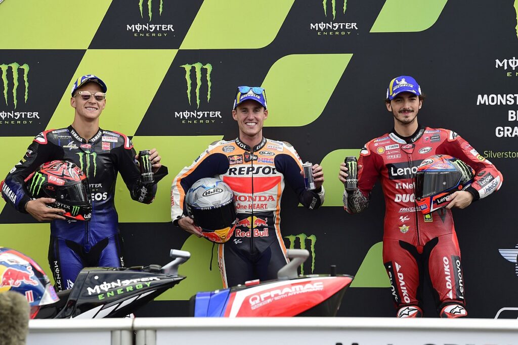 Espargaro puts Honda on pole ahead of Bagnaia