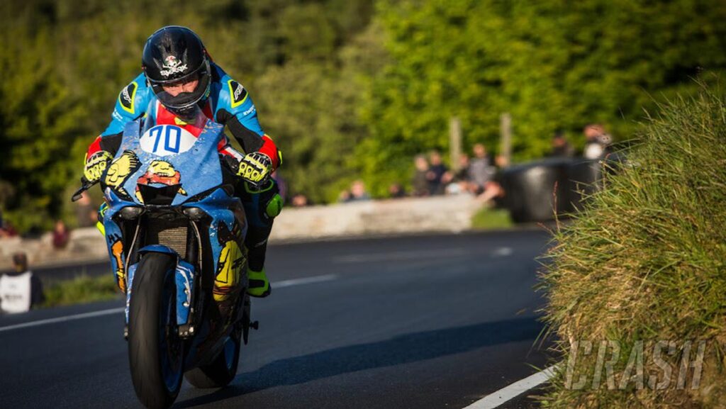 2022 Isle of Man TT |  Mark Purslow dies after qualifying Crash |  road racing