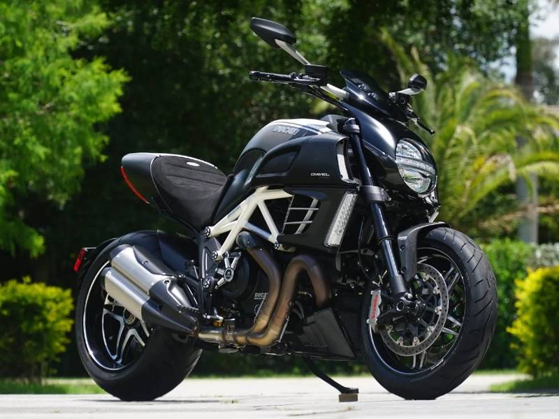 This 2013 Ducati Diavel AMG Edition Is A Carbon-clad Masterpiece