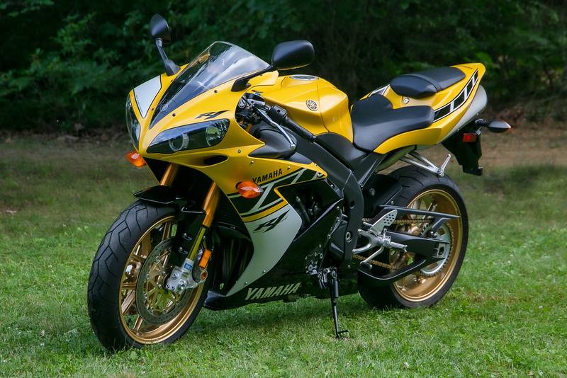 2006 Yamaha R1 50th Anniversary Will Hypnotize You With Its Exuberant Livery & Ohlins Suspension