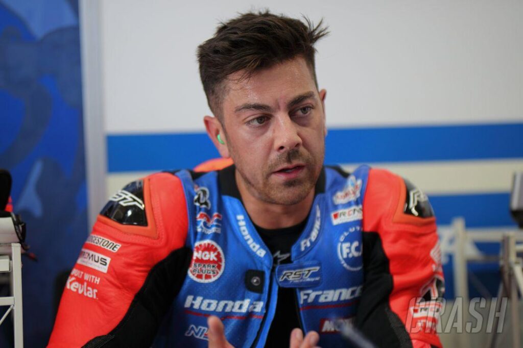 Suzuka 8 Hours |  Gino Rea airlifted to hospital after a crash |  World Superbikes