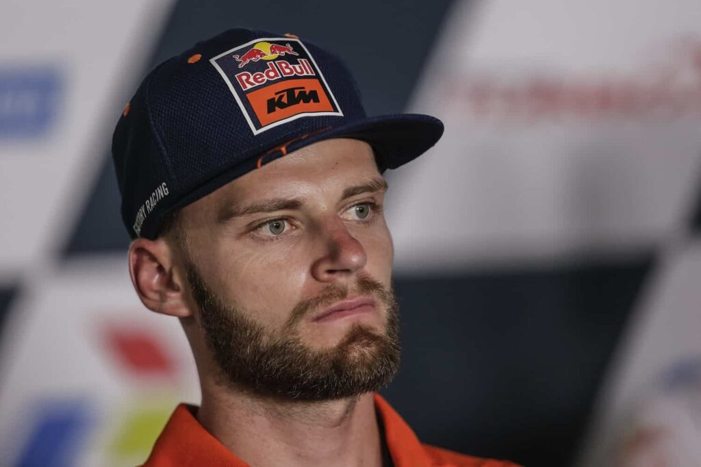 Brad Binder quietly confident as MotoGP celebrates Aleix Espargaro feat