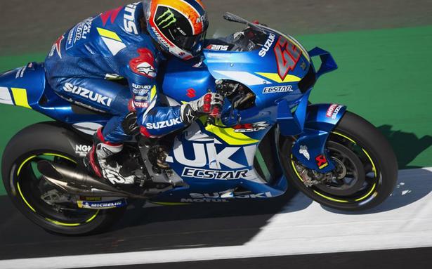 MotoGP: Rins pips Marquez in Silverstone thriller after Dovizioso crash