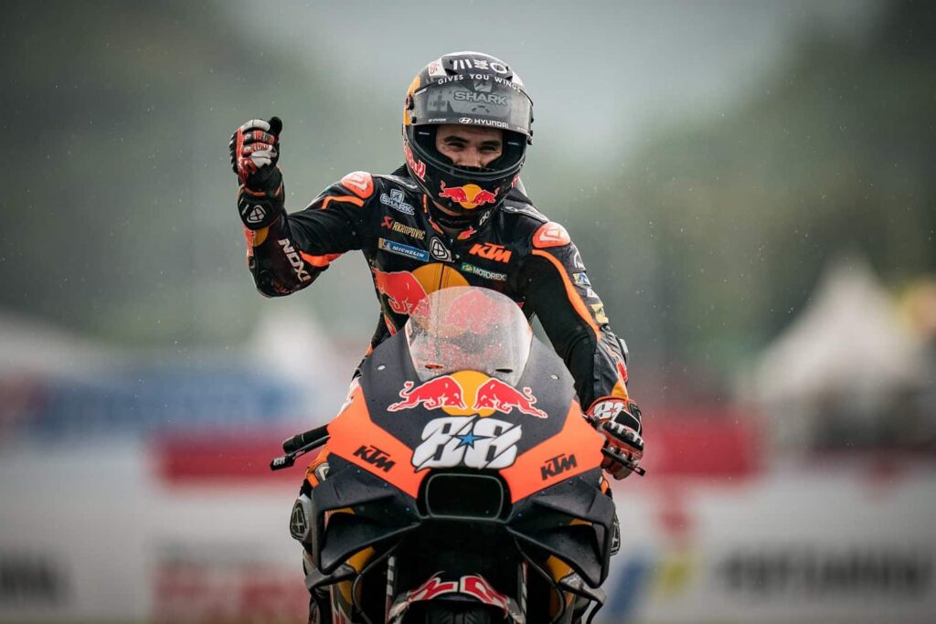 Miguel Oliveira wins rain-hit Indonesian MotoGP
