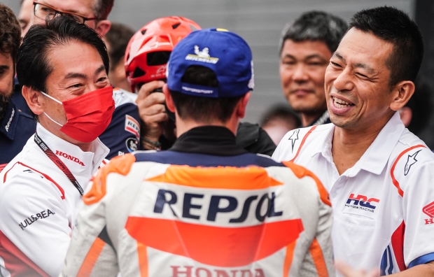1071 days later – Marquez returns to pole