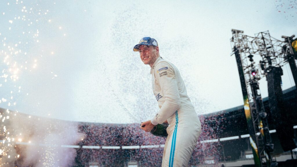 Vandoorne secures title as Mortara ends season with a win
