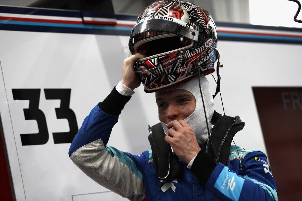 Ticktum continues in Formula E with NIO 333 in Season 9