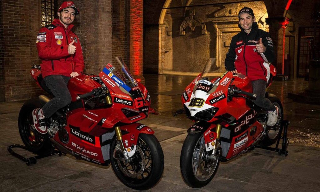 2023 Ducati Panigale V4 World Champion Replica-1