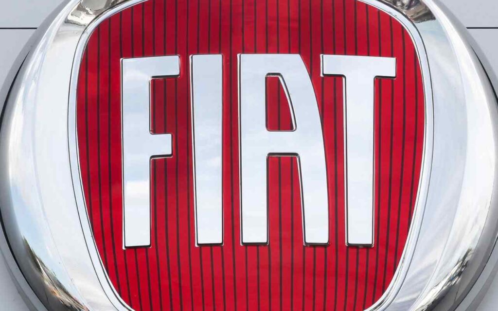 Fiat, ci sarà il ritorno della mitica Coupé? Ecco come sarà (VIDEO)