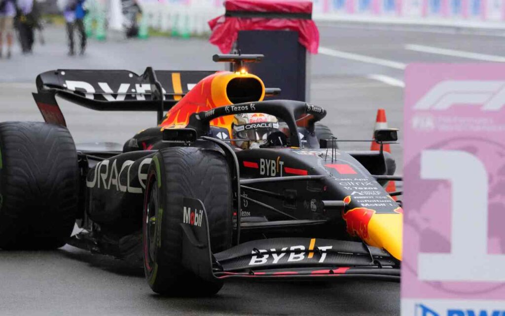 F1, Verstappen prende in giro i rivali? Le sue parole fanno discutere